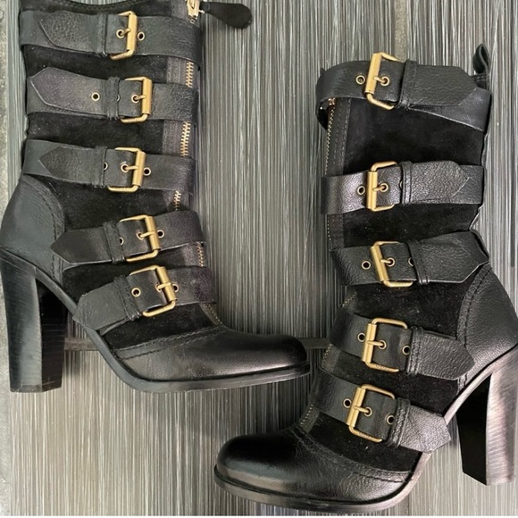 Black Marc by Marc Jacobs Suède and leather buckle boots - Picture 2 of 3